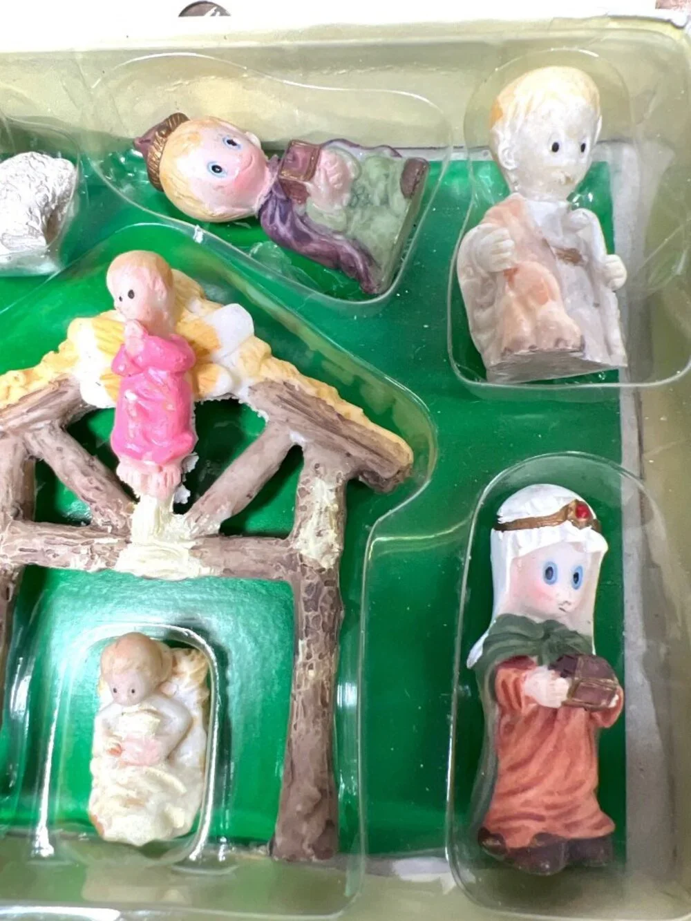Vintage Mini Porcelain Nativity Figurine Set 8-Piece Christmas Decoration